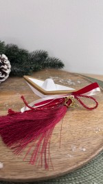 Χειροποίητο γούρι καραβάκι με μπορντό φούντα - Image 2